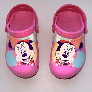 Minnie Mouse crocs